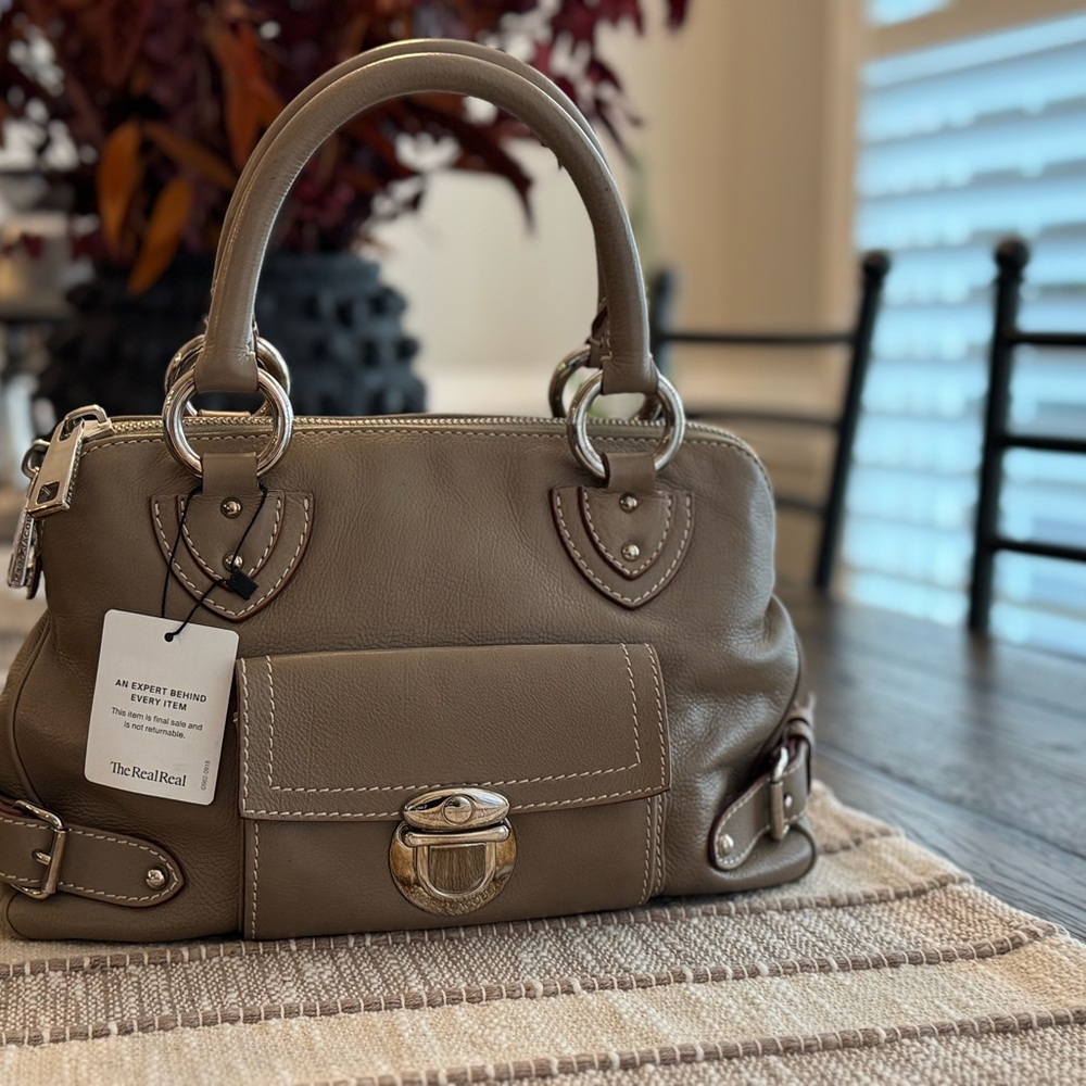 Vintage Marc Jacobs leather handbag. Purchased from TRR, tag still attached.